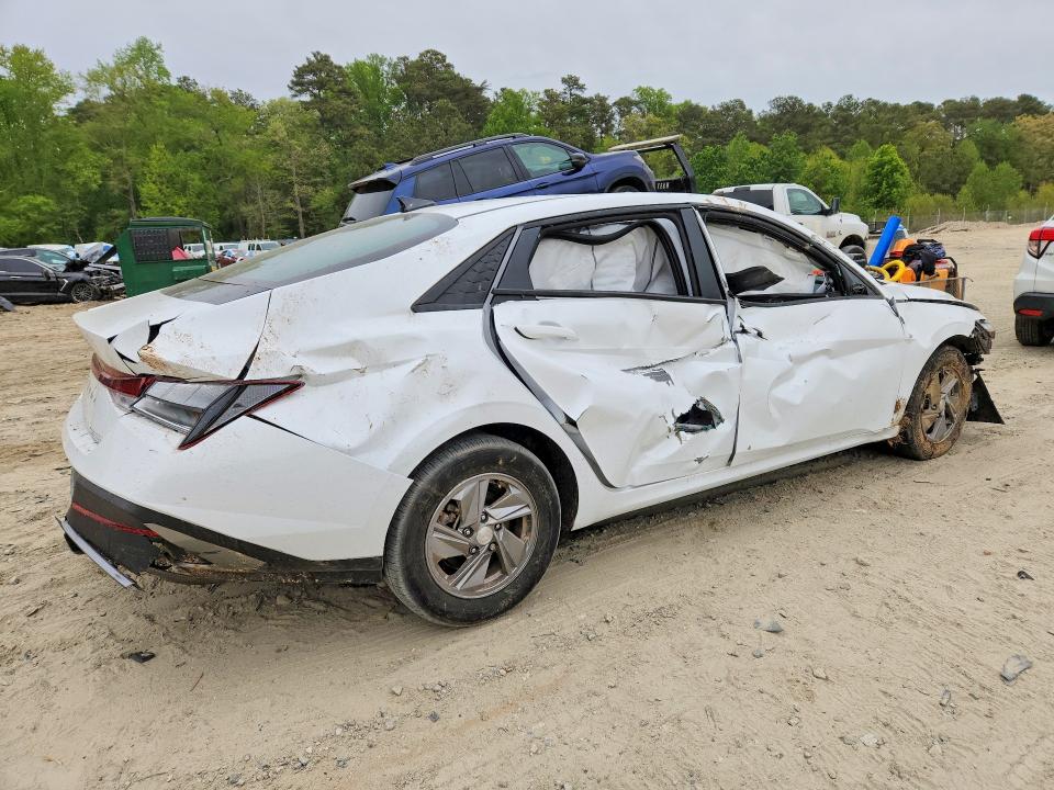 2025 Hyundai Elantra VIN KMHLL4DG0SU956962 COPART salvage auction — ROLLOVER, MD - CERT OF SALVAGE > 75% DAMAGE, sold $2,100 on 2026-07-28 (photo 3)