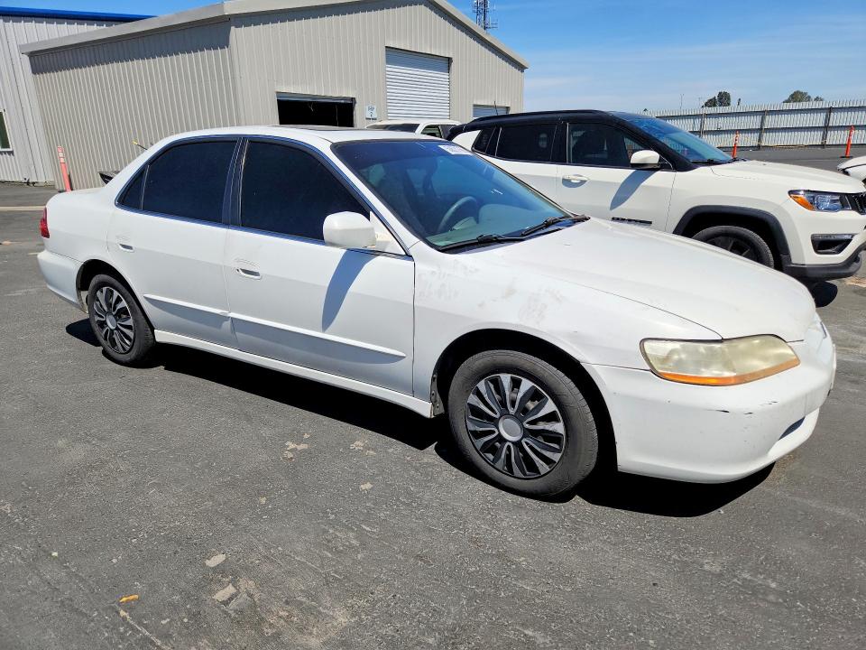 1999 Honda Accord VIN JHMCG6674XC011106 COPART salvage auction — FRONT END, Ca - Salvage Certificate, sold $125 on 2026-07-09 (photo 4)