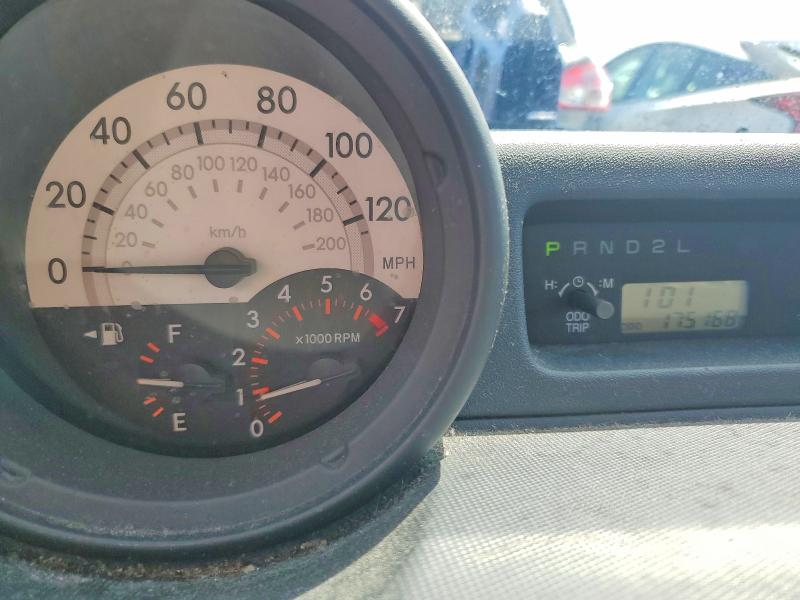2006 Toyota Scion VIN JTLKT324764065449 COPART salvage auction — SIDE, CA - DIS/DLR/EXP APP FOR DUP CLEAN, sold $825 on 2026-07-13 (photo 9)