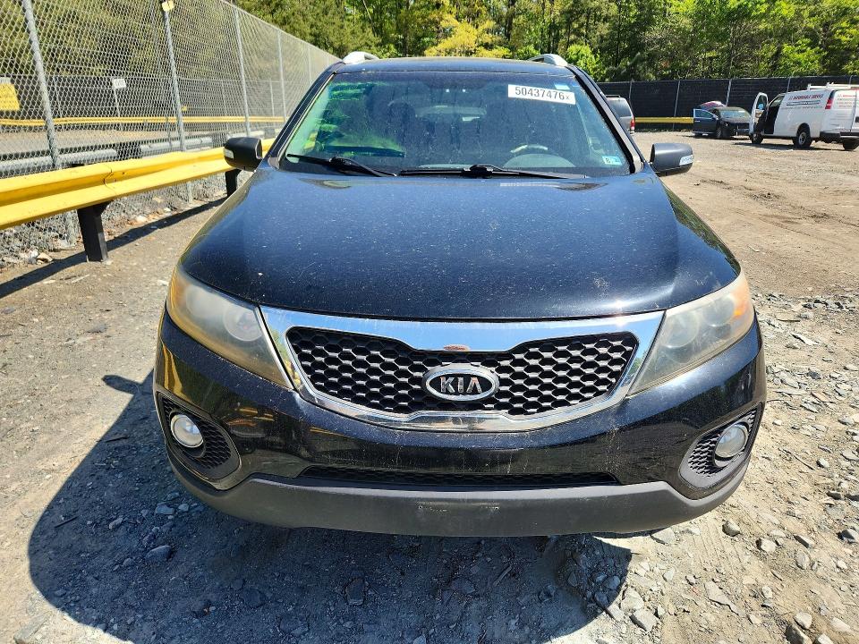 2013 Kia Sorento VIN 5XYKT4A63DG379795 COPART salvage auction — MINOR DENT/SCRATCHES, Md - Cert Of Salvage > 75% Damage, sold $425 on 2026-07-10 (photo 5)