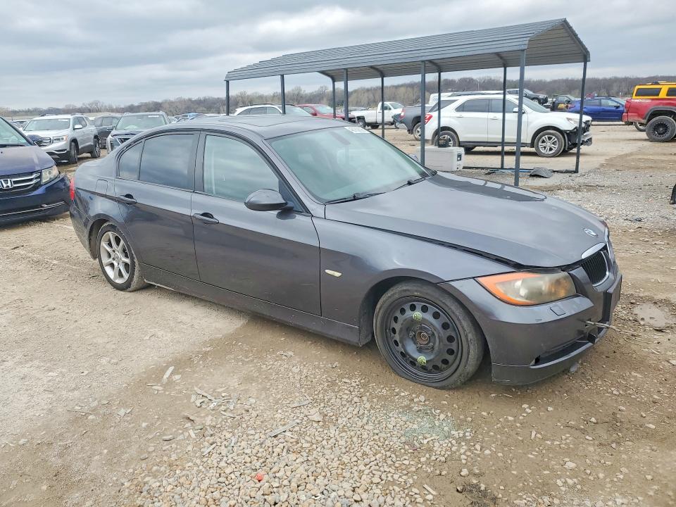 2007 BMW 3er VIN WBAVC93587K035535 COPART salvage auction — HAIL, Mo - Salvage Certificate Of Title, sold $475 on 2026-07-07 (photo 4)