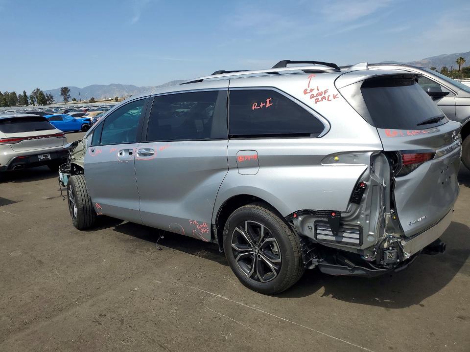 2025 Toyota Sienna VIN 5TDESKFC0SS201409 COPART salvage auction — FRONT END, Salvage Title, sold $23,200 on 2026-07-27 (photo 2)