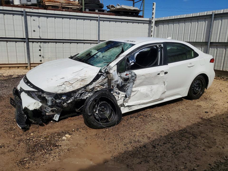 2024 Toyota Corolla VIN JTDB4MEE8RJ014440 COPART salvage auction — FRONT END, HI - CERTIFICATE OF SALVAGE (P), sold $475 on 2026-07-27 (photo 1)
