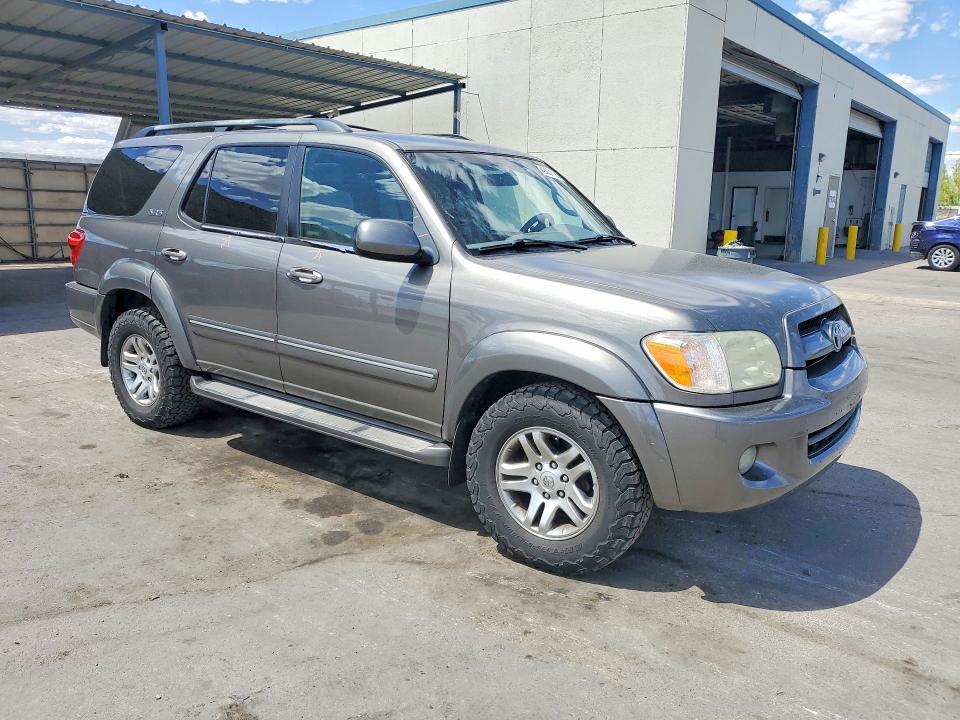 2007 Toyota Sequoia VIN 5TDZT34A47S287692 COPART salvage auction — NORMAL WEAR, Tx - Certificate Of Title, sold $850 on 2026-07-17 (photo 4)