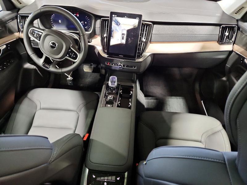 2026 Volvo Xc90 VIN YV4062PE5T1463842 COPART salvage auction — REAR END, Salvage Title, sold $32,250 on 2026-08-20 (photo 8)