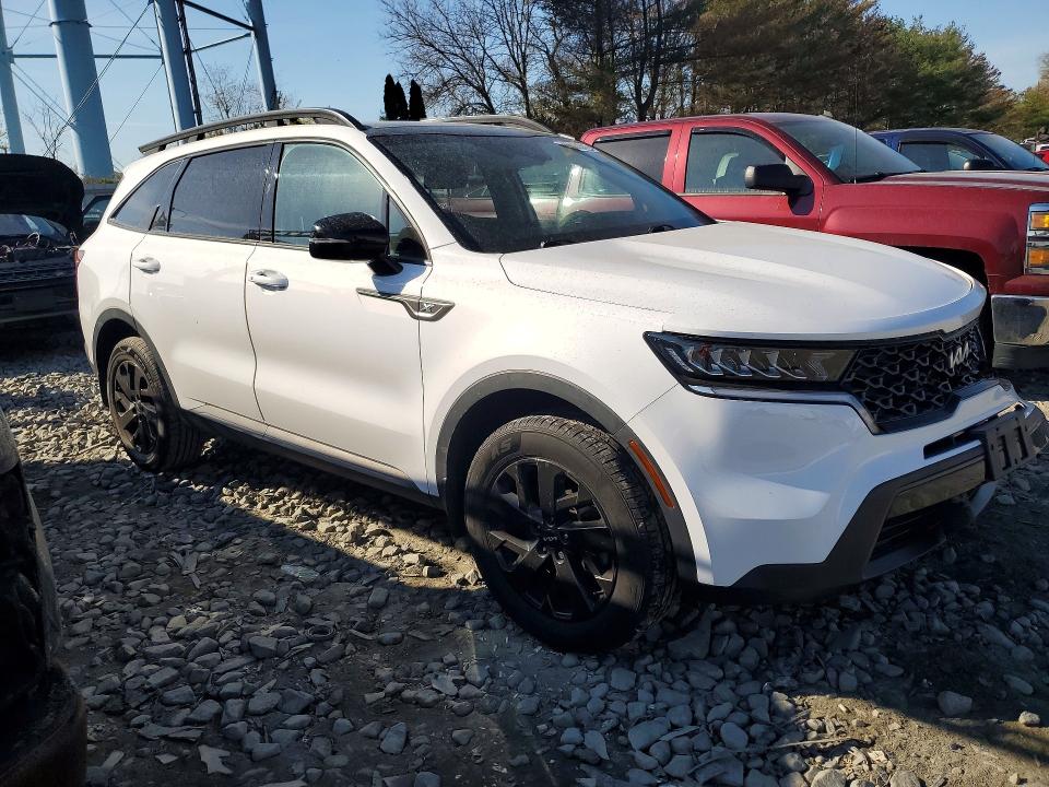 2023 Kia Sorento VIN 5XYRLDLC0PG197106 COPART salvage auction — SIDE, Nj - Cert Of Title-Salvage, sold $275 on 2026-07-27 (photo 4)