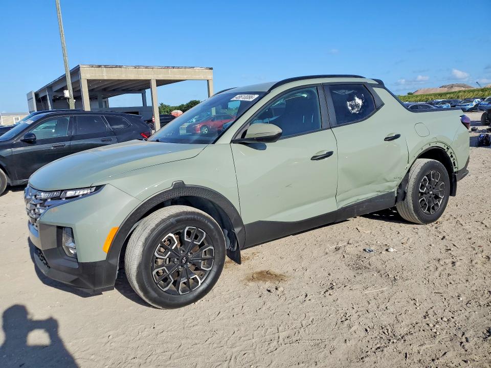 2023 Hyundai Santa cruz VIN 5NTJCDAE8PH040676 COPART salvage auction — SIDE, Fl - Cert Of Title Slvg Rebuildable, sold $9,200 on 2026-07-09 (photo 1)