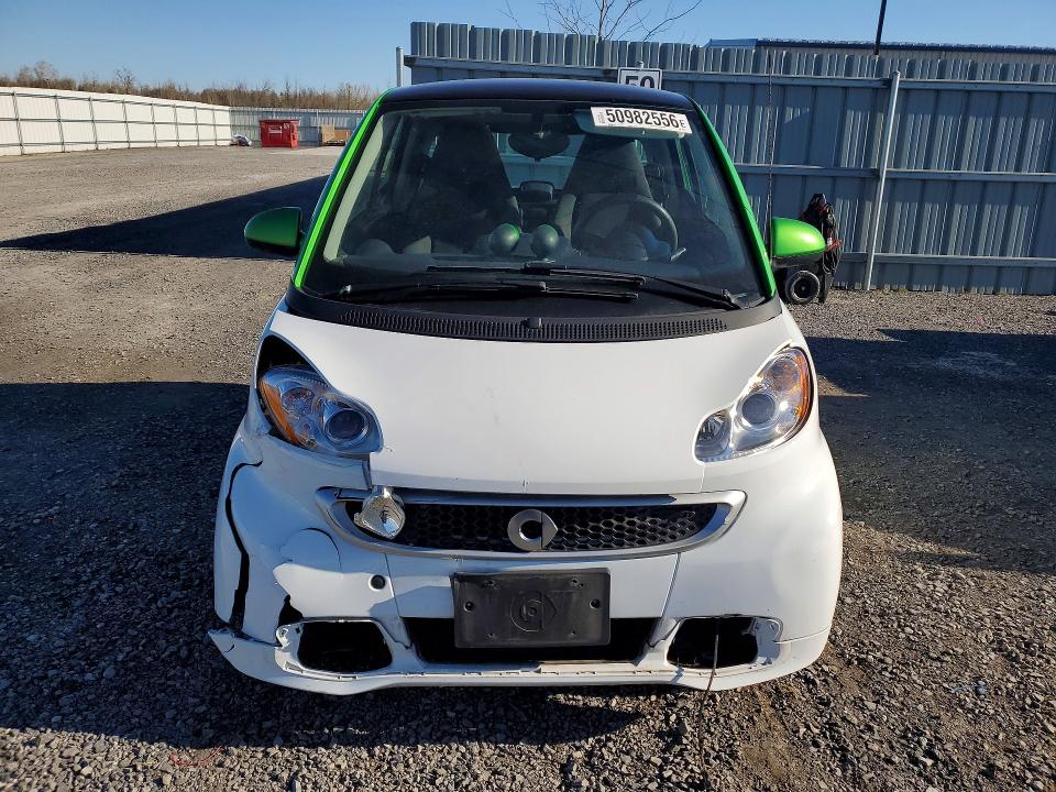 2015 Smart Fortwo VIN WMEEJ9AA6FK838823 COPART salvage auction — FRONT END, Salvage Title, sold $2,650 on 2026-07-14 (photo 5)