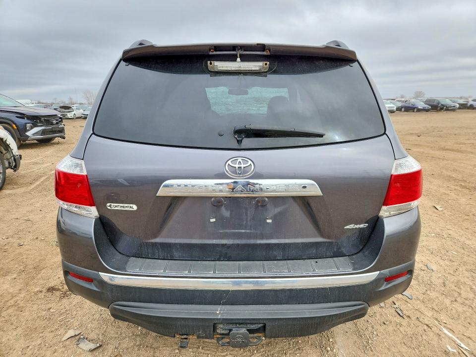 2013 Toyota Highlander VIN 5TDBK3EH5DS201348 COPART salvage auction — HAIL, Il - Salvage Certificate, sold $4,200 on 2026-07-21 (photo 6)