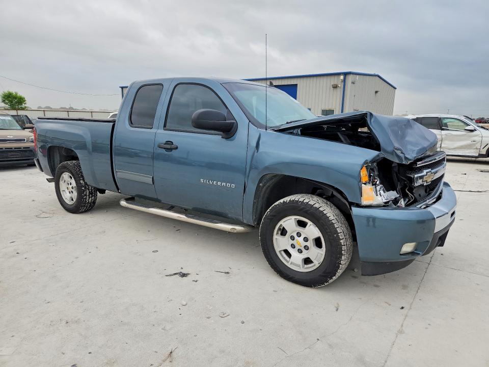 2011 Chevrolet Silverado VIN 1GCRCSE02BZ281140 COPART salvage auction — FRONT END, Tx - Salvage Vehicle Title, sold $1,900 on 2026-07-02 (photo 4)