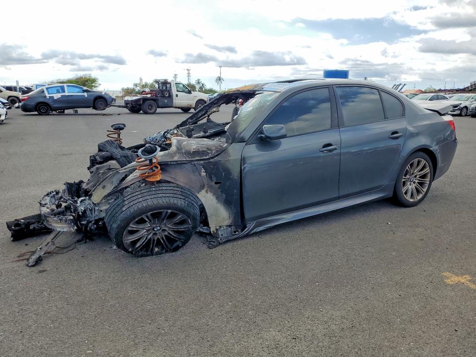 2010 BMW 5er VIN WBANW1C5XAC165536 COPART salvage auction — BURN, Hi - Certificate Of Salvage, sold $25 on 2026-08-03 (photo 1)