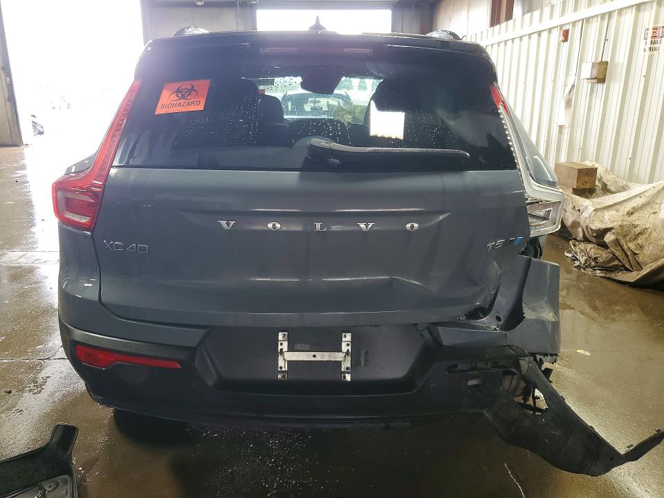 2022 Volvo Xc40 VIN YV4162UM8N2724796 COPART salvage auction — REAR END, Il - Salvage Certificate, sold $3,400 on 2026-07-28 (photo 6)