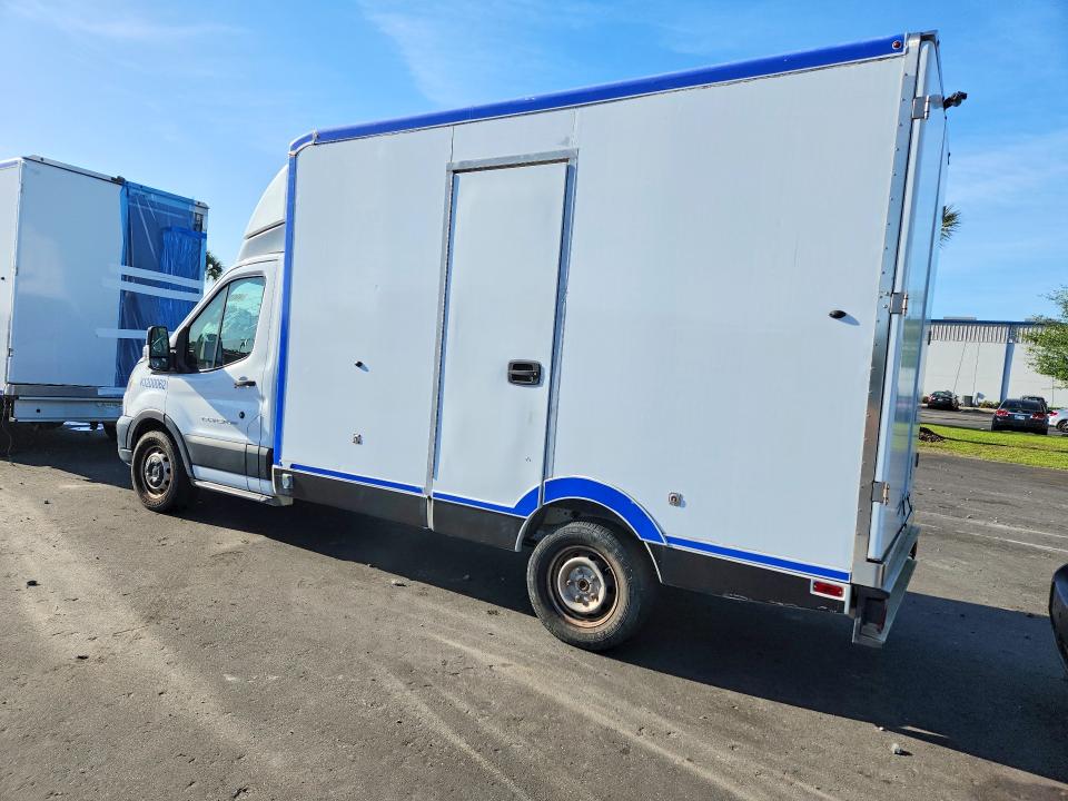 2020 Ford Transit VIN 1FDBW5Z8XLKA95569 COPART salvage auction — MINOR DENT/SCRATCHES, Fl - Certificate Of Title, sold $7,000 on 2026-07-29 (photo 2)