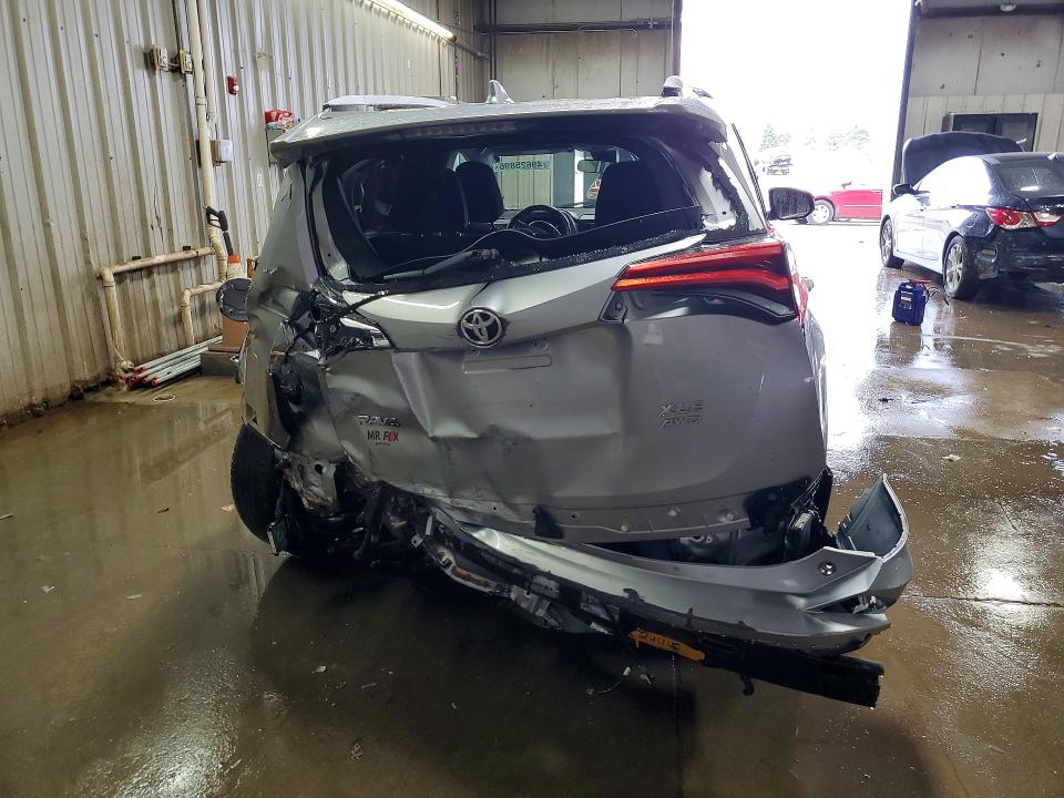 2016 Toyota Rav 4 VIN 2T3RFREV5GW452305 COPART salvage auction — REAR END, Il - Salvage Certificate, sold $4,000 on 2026-07-09 (photo 6)