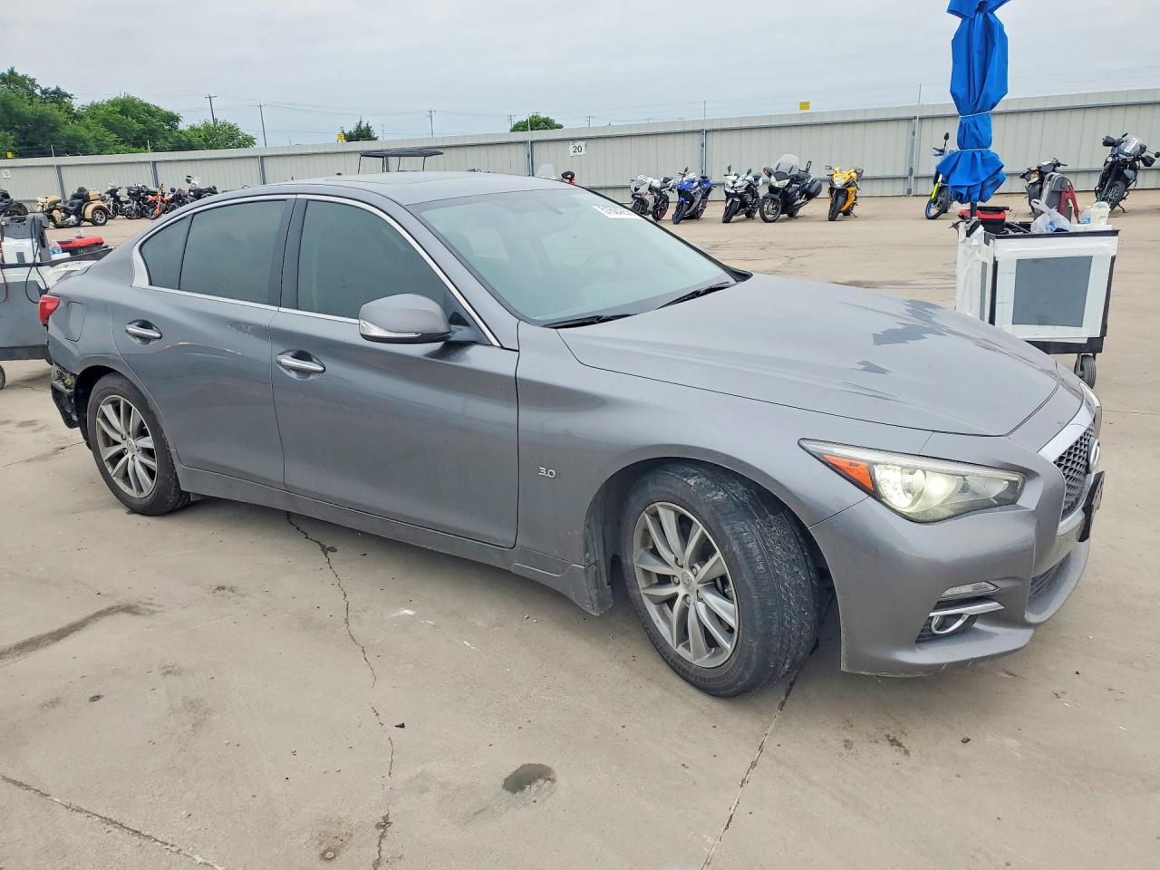 2016 Infiniti Q50 VIN JN1EV7AP7GM305528 COPART salvage auction — Rear End, TX - SALVAGE VEHICLE TITLE, sold $4,050 on 2026-07-02 (photo 4)