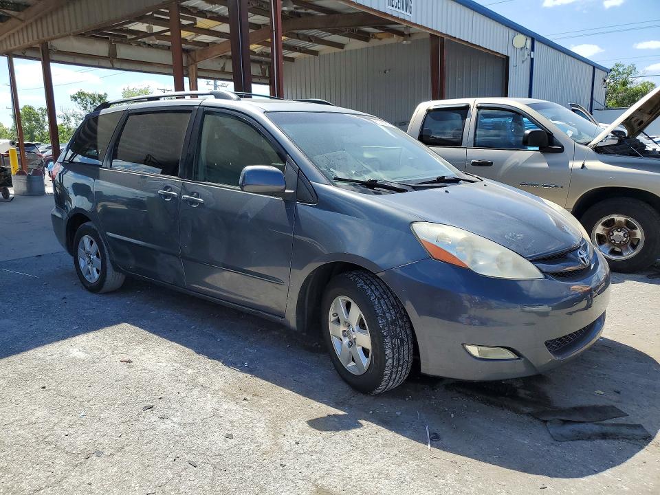 2008 Toyota Sienna VIN 5TDZK22C98S116939 COPART salvage auction — FRONT END, Fl - Cert Of Title Slvg Rebuildable, sold $1,800 on 2026-07-10 (photo 4)