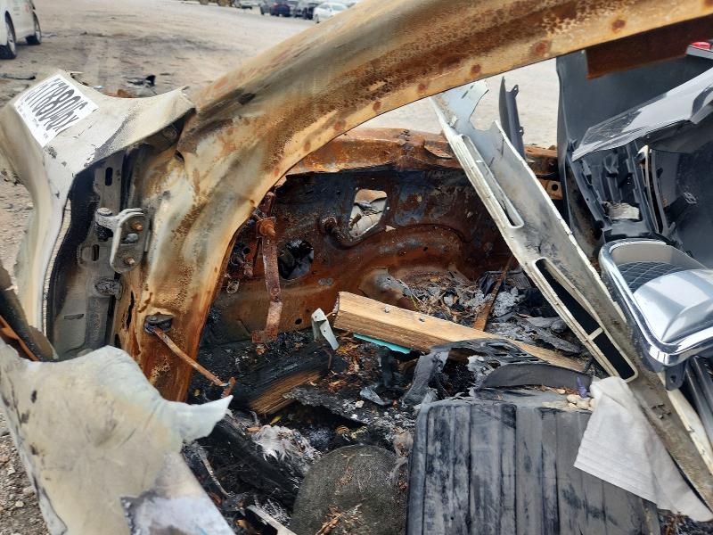 2019 BMW M550i xdrive VIN WBAJB9C56KB287651 COPART salvage auction — INTERIOR BURN, LA - CERT OF TITLE-SALVAGE, sold $70 on 2026-07-29 (photo 9)