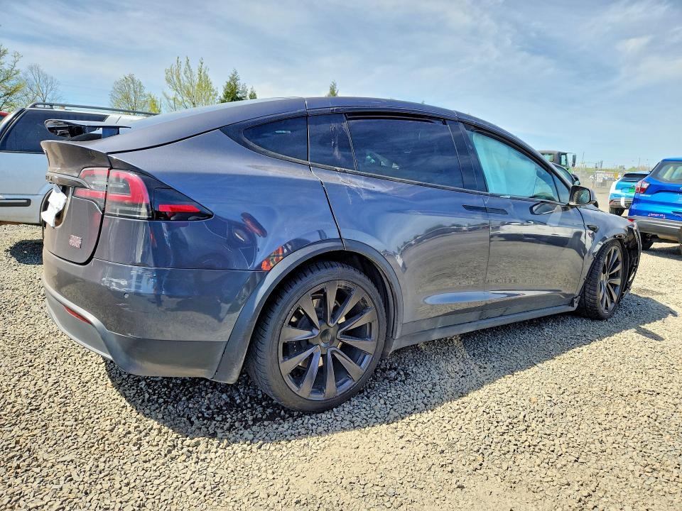 2022 Tesla Model x VIN 7SAXCBE61NF359125 COPART salvage auction — FRONT END, Or - Salvage Title Certificate, sold $8,100 on 2026-07-28 (photo 3)