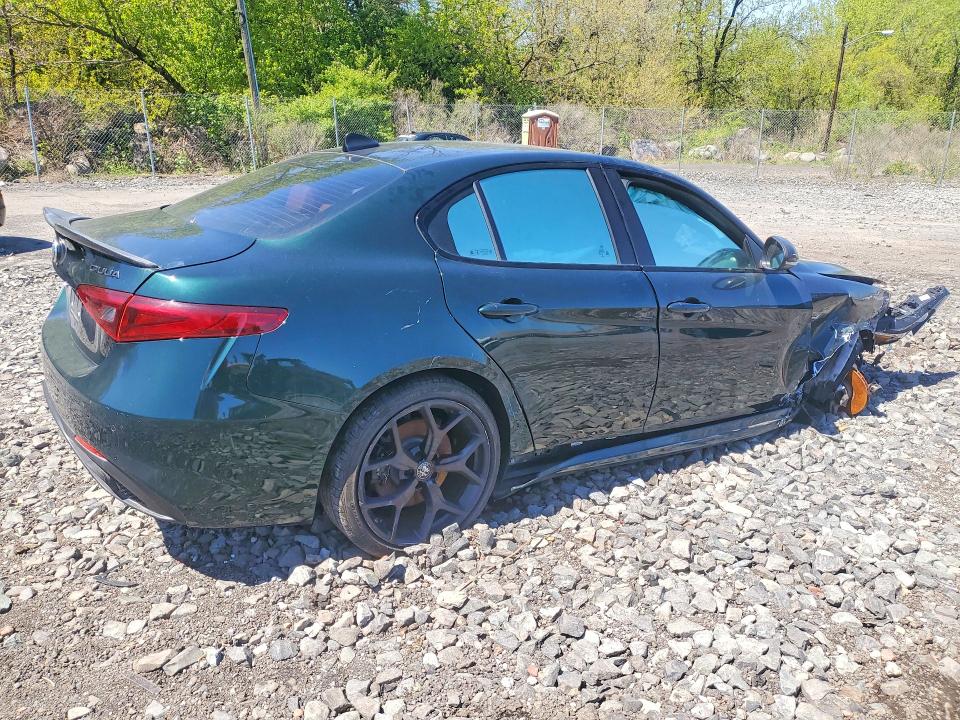 2020 Alfa romeo Giulia VIN ZARFANBN7L7625185 COPART salvage auction — FRONT END, In - Certificate Of Title, sold $725 on 2026-07-23 (photo 3)