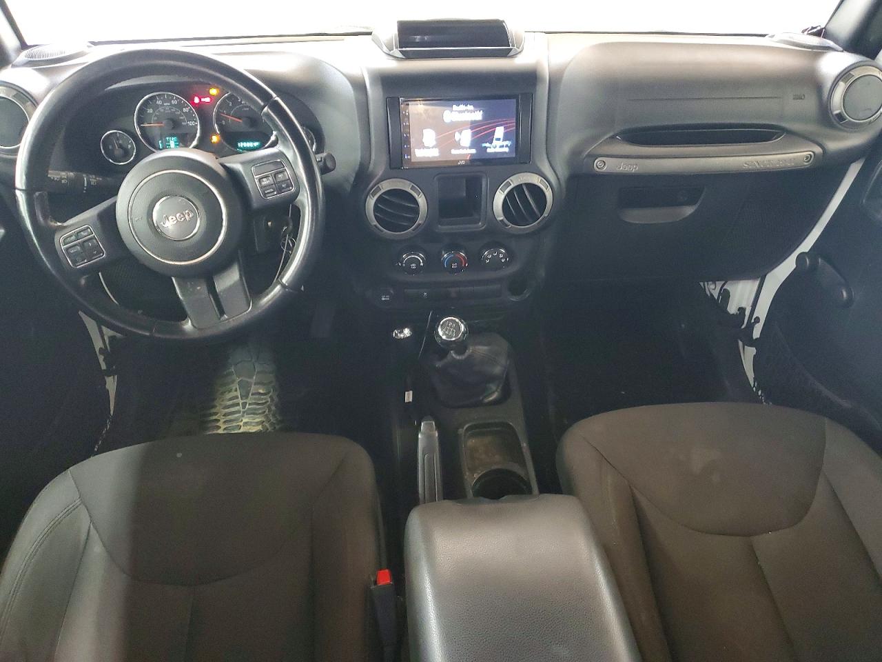 2017 Jeep Wrangler Unlimited VIN 1C4BJWDGXHL524542 COPART salvage auction — Minor Dent/Scratches, NC - DEALER ONLY CLEAN TITLE, sold $7,100 on 2026-07-01 (photo 8)