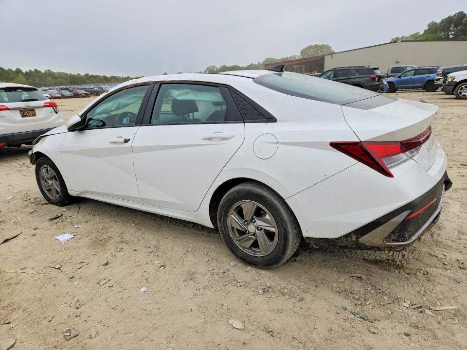 2025 Hyundai Elantra VIN KMHLL4DG0SU956962 COPART salvage auction — ROLLOVER, MD - CERT OF SALVAGE > 75% DAMAGE, sold $2,100 on 2026-07-28 (photo 2)