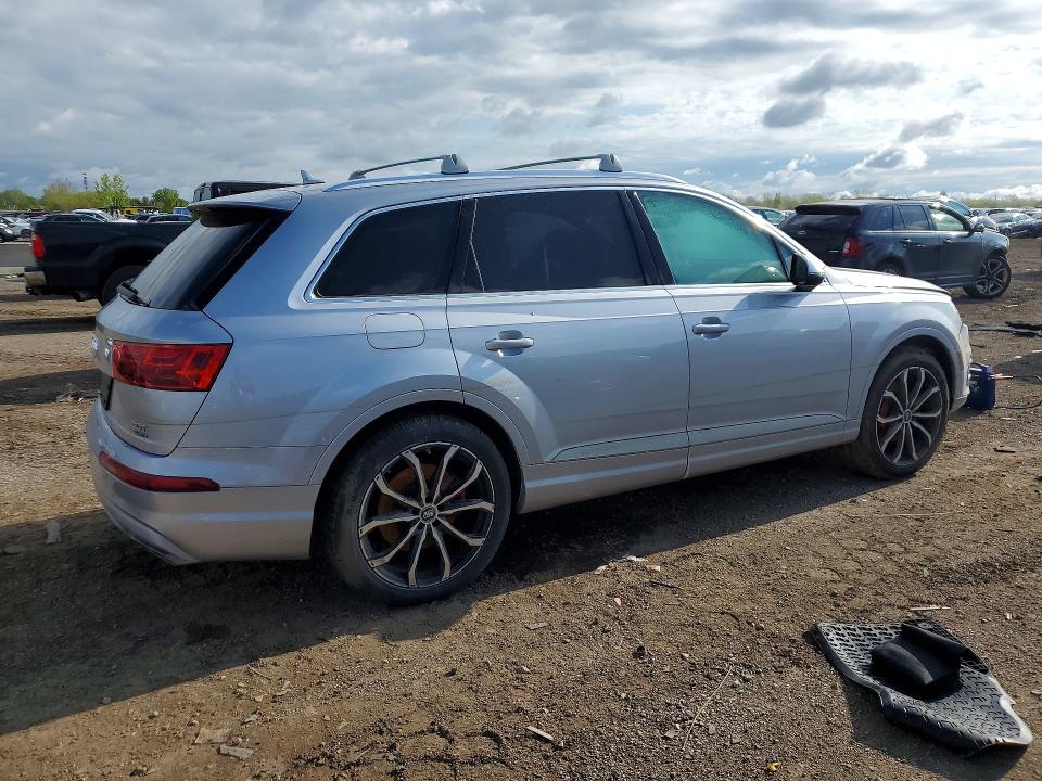 2017 Audi Q7 VIN WA1LAAF7XHD021182 COPART salvage auction — WATER/FLOOD, Il - Salvage Cert-Flood, sold $3,800 on 2026-07-16 (photo 3)