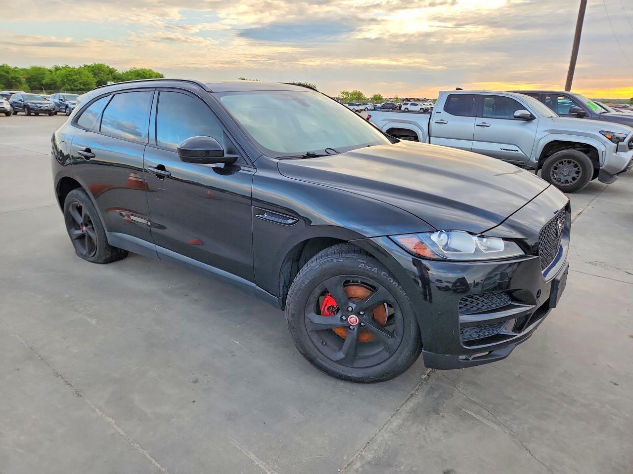 2018 Jaguar F-Pace VIN SADCJ2FX2JA266081 COPART salvage auction — Normal Wear, TX - CERTIFICATE OF TITLE (P), sold $4,350 on 2026-07-02 (photo 4)