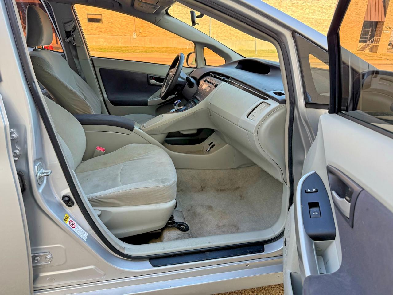2010 Toyota Prius VIN JTDKN3DUXA0145492 COPART salvage auction — Minor Dent/Scratches, TX - CERTIFICATE OF TITLE (P), sold $2,100 on 2026-05-12 (photo 5)