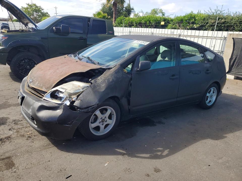 2004 Toyota Prius VIN JTDKB20U440056515 COPART salvage auction — BURN, Ca - Non-Repairable Vehicle Cert, sold $525 on 2026-07-16 (photo 1)