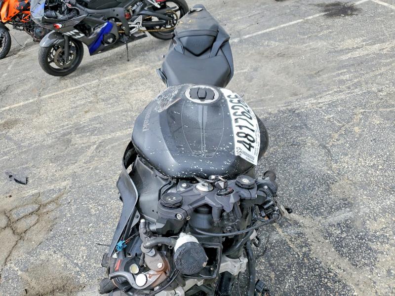 2024 Kawasaki Zx636 VIN JKBZXJJ10RA006099 COPART salvage auction — ALL OVER, Ca - Salvage Certificate, sold $225 on 2026-07-16 (photo 5)