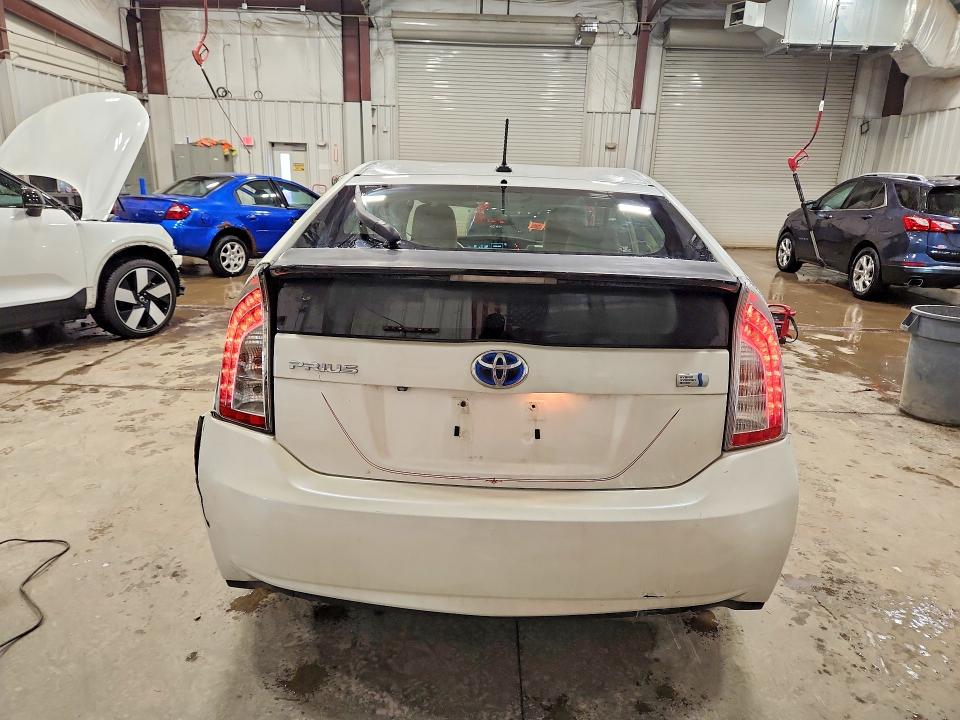 2012 Toyota VIN JTDKN3DU7C5408043 COPART salvage auction — SIDE, WI, sold $250 on 2026-07-13 (photo 6)