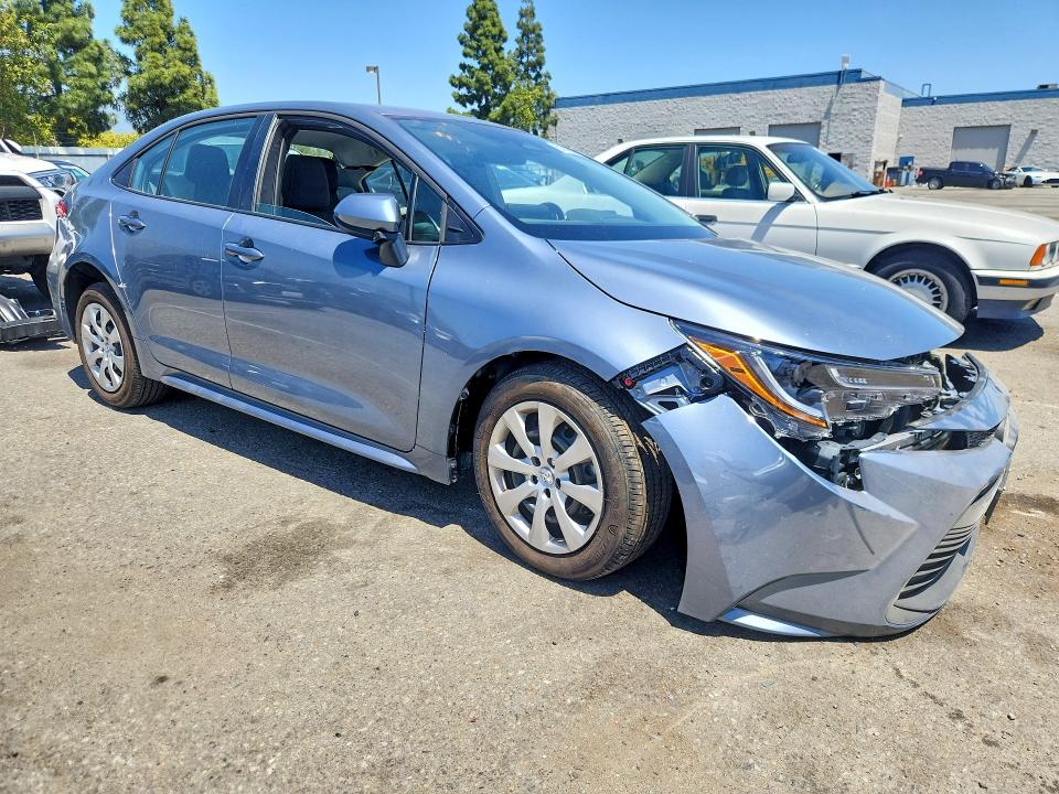 2026 Toyota Corolla VIN 5YFB4MDE5TP372275 COPART salvage auction — FRONT END, Ca - Salvage Certificate, sold $8,000 on 2026-07-02 (photo 4)