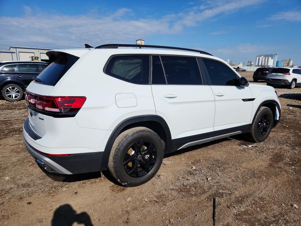 2025 Volkswagen Atlas VIN 1V2CR2CA0SC557378 COPART salvage auction — FRONT END, Wv - Salvage Certificate, sold $13,800 on 2026-07-10 (photo 3)