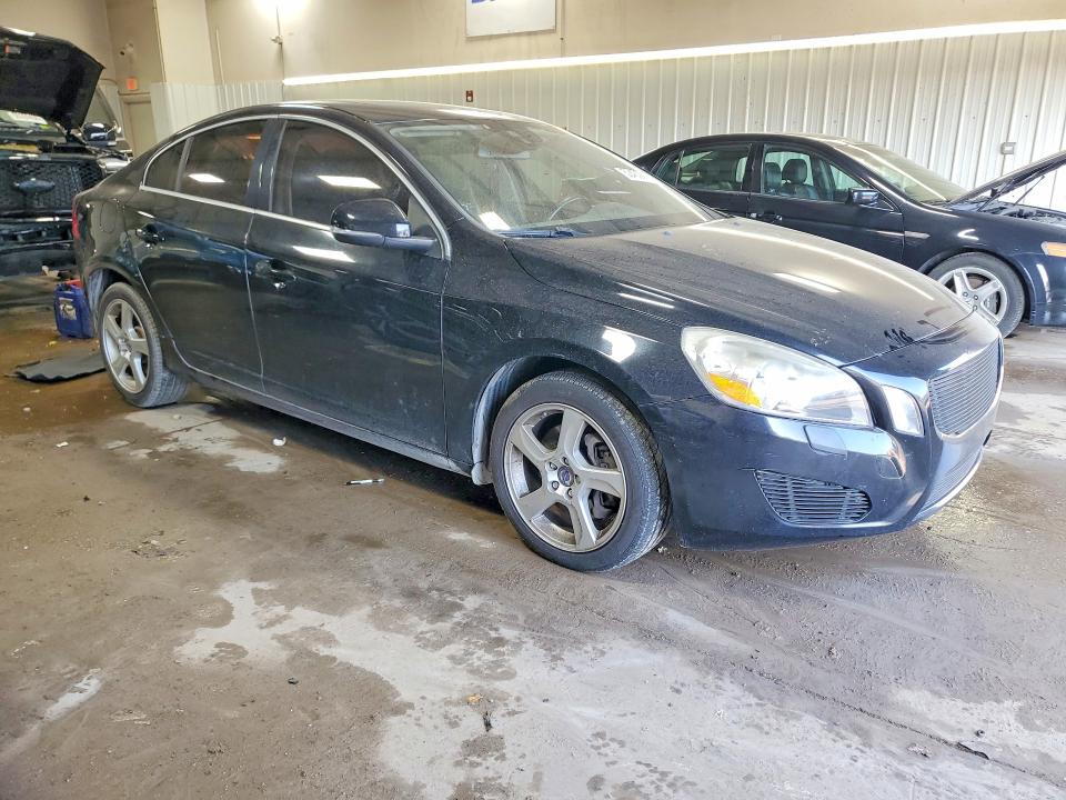 2013 Volvo S60 VIN YV1612FS3D1212753 COPART salvage auction — FRONT END, Il - Salvage Certificate, sold $275 on 2026-08-11 (photo 4)