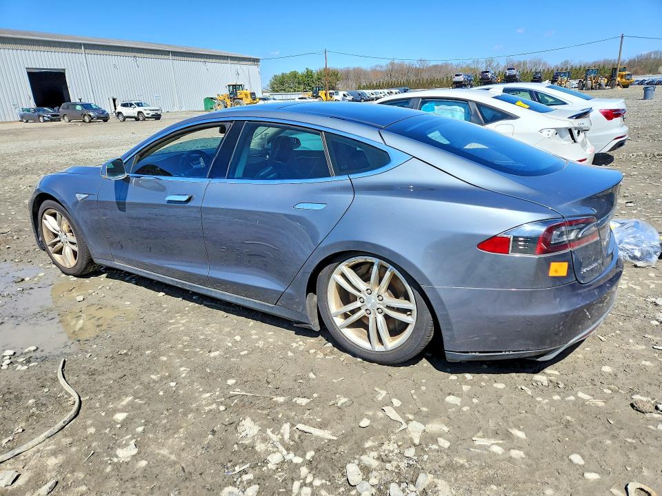 2013 Tesla Model s VIN 5YJSA1CN3DFP03442 COPART salvage auction — REAR END, Mt - Dealer Only Clean Title (P), sold $3,150 on 2026-07-06 (photo 2)