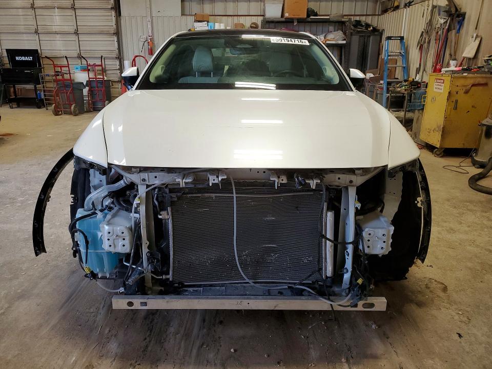 2024 Toyota Crown VIN JTDAAAAF1R3025950 COPART salvage auction — FRONT END, TX - SALVAGE VEHICLE TITLE, sold $500 on 2026-07-24 (photo 5)