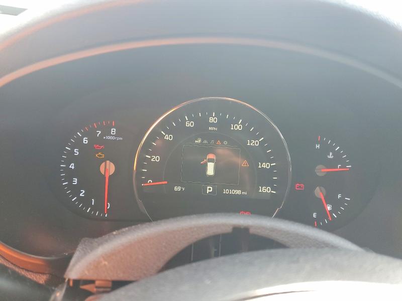 2017 Kia Sorento VIN 5XYPGDA31HG289115 COPART salvage auction — VANDALISM, Id - Salvage Certificate Of Title, sold $2,400 on 2026-07-07 (photo 9)