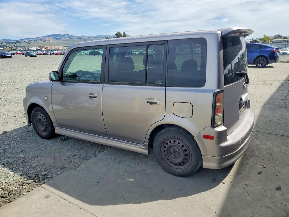2006 Toyota Scion VIN JTLKT324764065449 COPART salvage auction — SIDE, CA - DIS/DLR/EXP APP FOR DUP CLEAN, sold $825 on 2026-07-13 (photo 2)