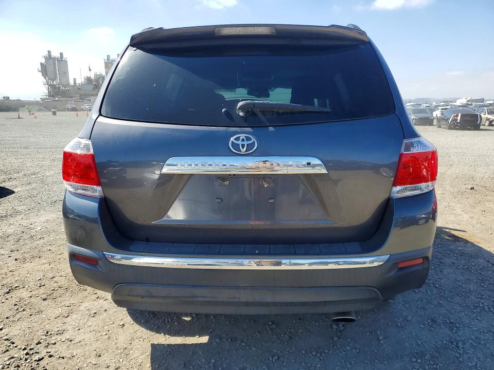 2013 Toyota VIN 5TDYK3EH7DS120006 COPART salvage auction — FRONT END, Ca - Salvage Certificate, sold $500 on 2026-07-21 (photo 6)