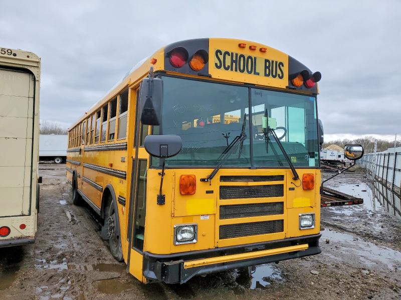 2012 Thomas Saf-t-liner efx VIN 1T88S4E20C1151254 COPART salvage auction — NORMAL WEAR, IL - CERTIFICATE OF TITLE, sold $1,450 on 2026-09-01 (photo 1)