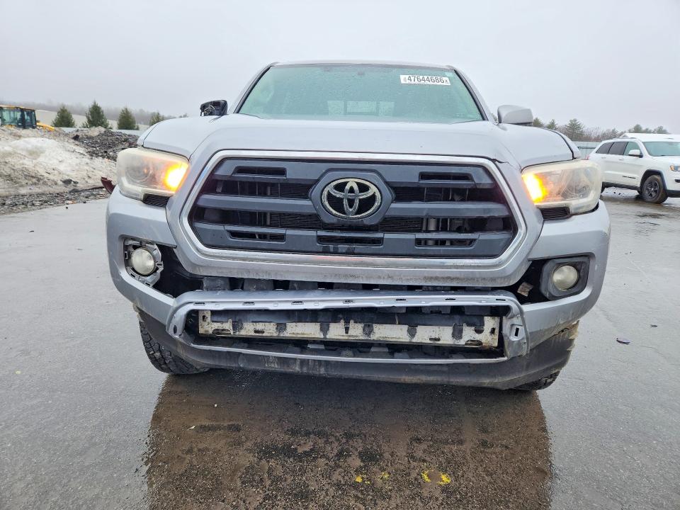 2017 Toyota Tacoma VIN 5TFAX5GN0HX075850 COPART salvage auction — UNDERCARRIAGE, Me - Cert Of Title-Salvage Collisio, sold $125 on 2026-07-29 (photo 5)