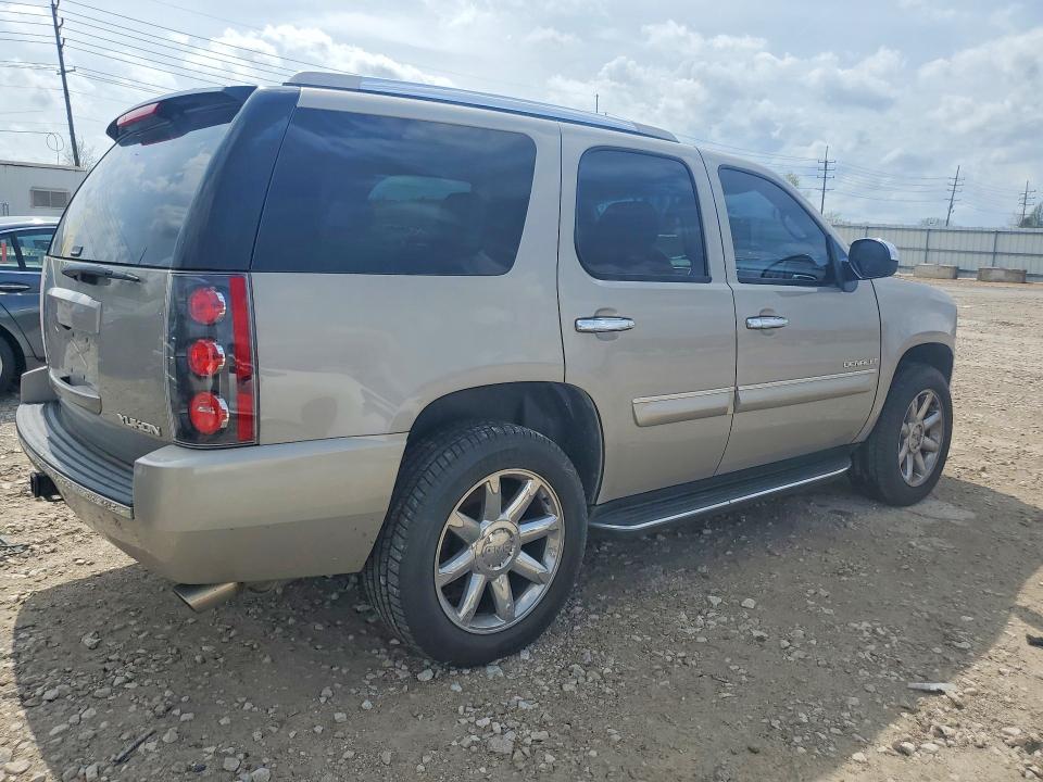 2007 Gmc Yukon VIN 1GKFK638X7J336045 COPART salvage auction — FRONT END, Mo - Salvage Certificate Of Title, sold $1,800 on 2026-07-10 (photo 3)