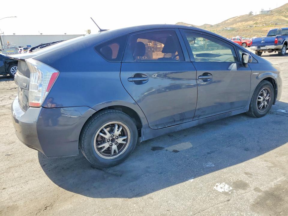 2011 Toyota Prius VIN JTDKN3DU2B1335637 COPART salvage auction — FRONT END, CA - SALVAGE CERTIFICATE, sold $500 on 2026-07-09 (photo 3)