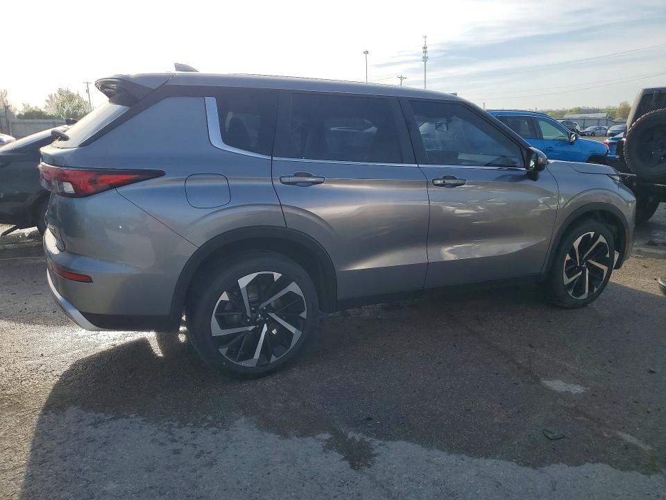 2023 Mitsubishi Outlander VIN JA4J3UA85PZ030280 COPART salvage auction — FRONT END, Ky - Bill Of Sale/Part Only/No Titl, sold $4,200 on 2026-07-15 (photo 3)