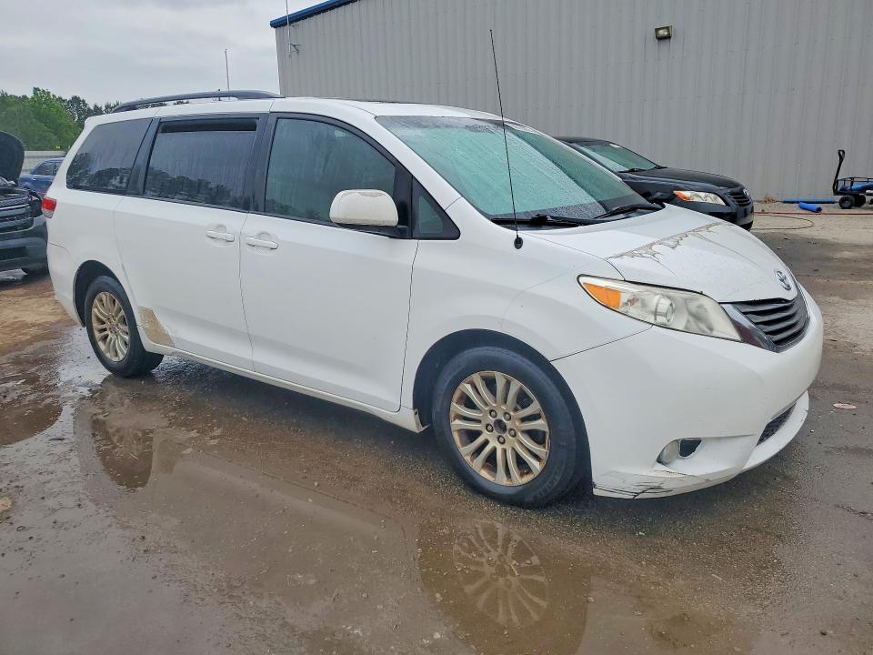 2014 Toyota Sienna VIN 5TDYK3DC4ES503182 COPART salvage auction — FRONT END, Sc - Cert Of Title-Salvage, sold $1,200 on 2026-07-06 (photo 4)