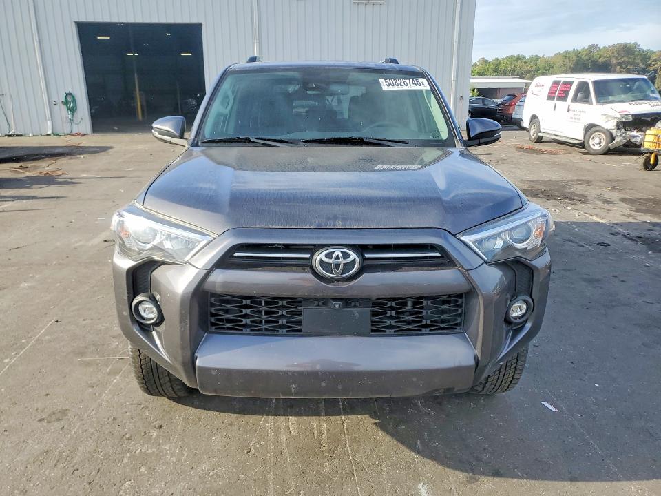 2022 Toyota 4runner VIN JTEFU5JRXN5269038 COPART salvage auction — REAR END, Fl - Cert Of Title Slvg Rebuildable, sold $18,500 on 2026-07-08 (photo 5)