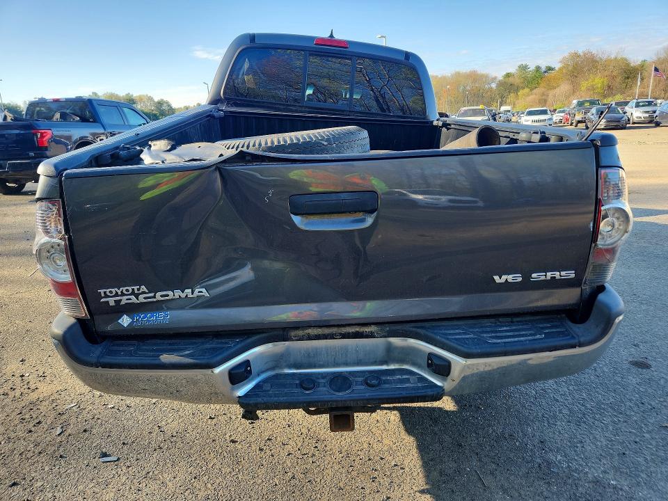 2014 Toyota Tacoma VIN 3TMMU4FN5EM072719 COPART salvage auction — ROLLOVER, Ct - Cert Of Title-Salvage, sold $1,900 on 2026-07-02 (photo 6)