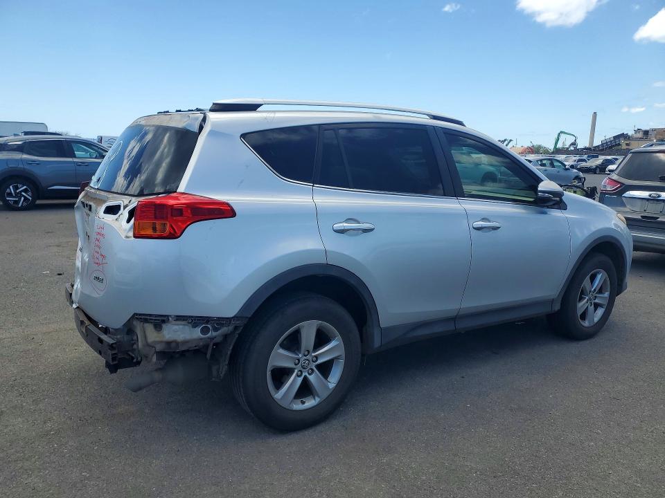 2015 Toyota Rav 4 VIN JTMWFREV0FJ034296 COPART salvage auction — REAR END, HI - CERTIFICATE OF SALVAGE, sold $3,000 on 2026-07-27 (photo 3)