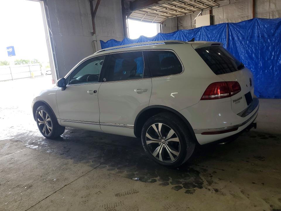 2017 Volkswagen Touareg VIN WVGRF7BP1HD000355 COPART salvage auction — MINOR DENT/SCRATCHES, Wv - Certificate Of Title (P), sold $4,750 on 2026-07-08 (photo 2)