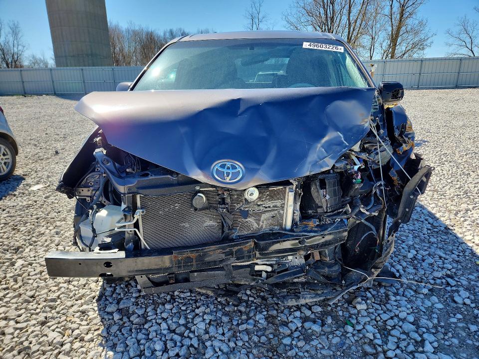 2013 Toyota VIN 5TDXK3DC5DS298188 COPART salvage auction — FRONT END, Mi - Certificate Of Title, sold $175 on 2026-07-23 (photo 5)